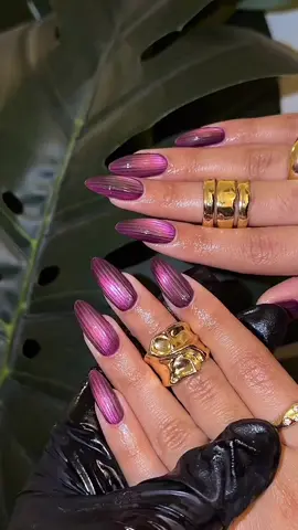I’m obsessed with the glass nails 🤩💜 #cateyenailart #glassnails #nailart #nailtrends #miaminailtech 
