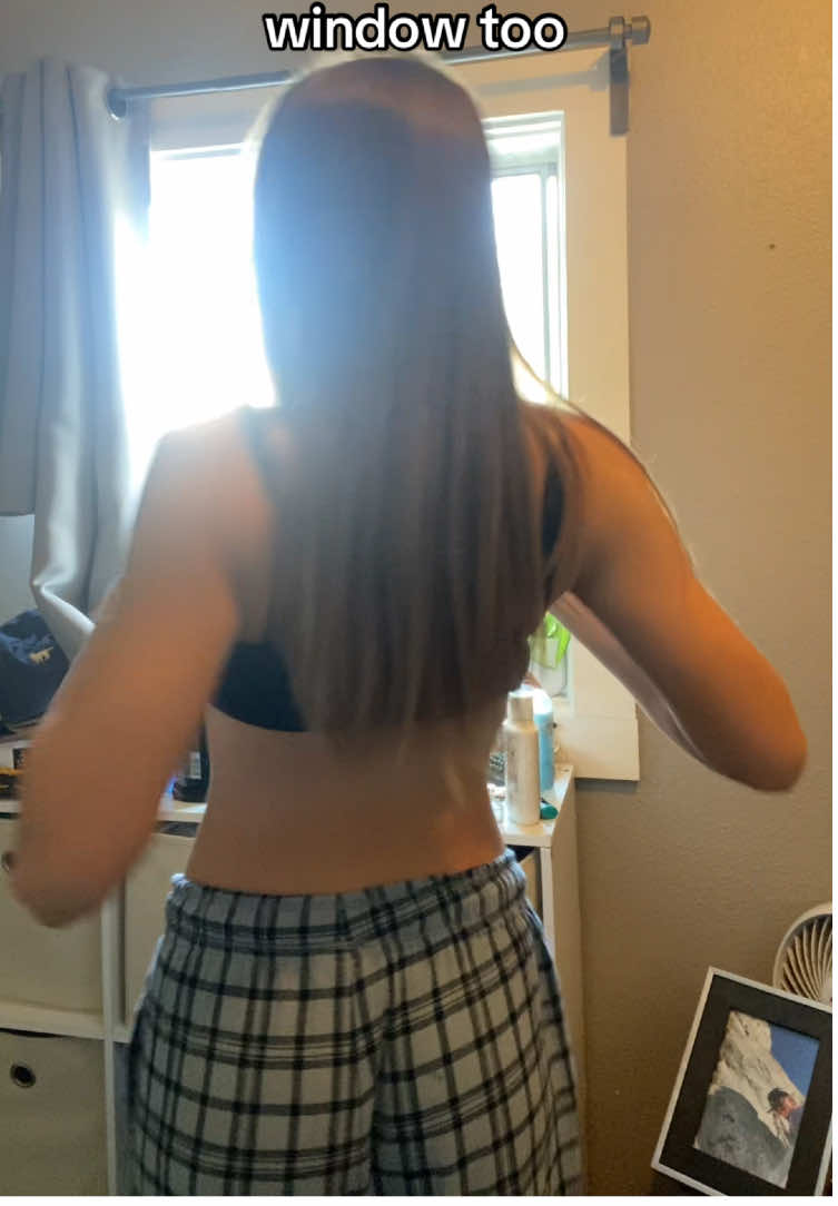 I always forget to close the curtain 🙄 #embarassing 