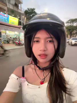 Ouyy pi nek ng na ke ?😭#khmer #songlyrics #foryou #tiktok #siemreap 