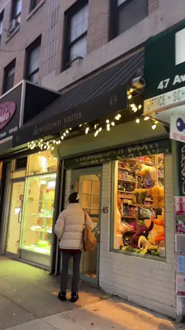 i <3 downtown yarns & clearly so do other nyc knitters  #knittok #downtownyarns #yarnshopping #knitting #nyc @dty 