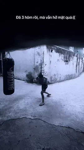 Có cần mua thêm dụng cụ để đỡ cho đỡ vung tay không ạ. #boxing🥊 #moaythai #kichboxing #tapluyenmoingay 