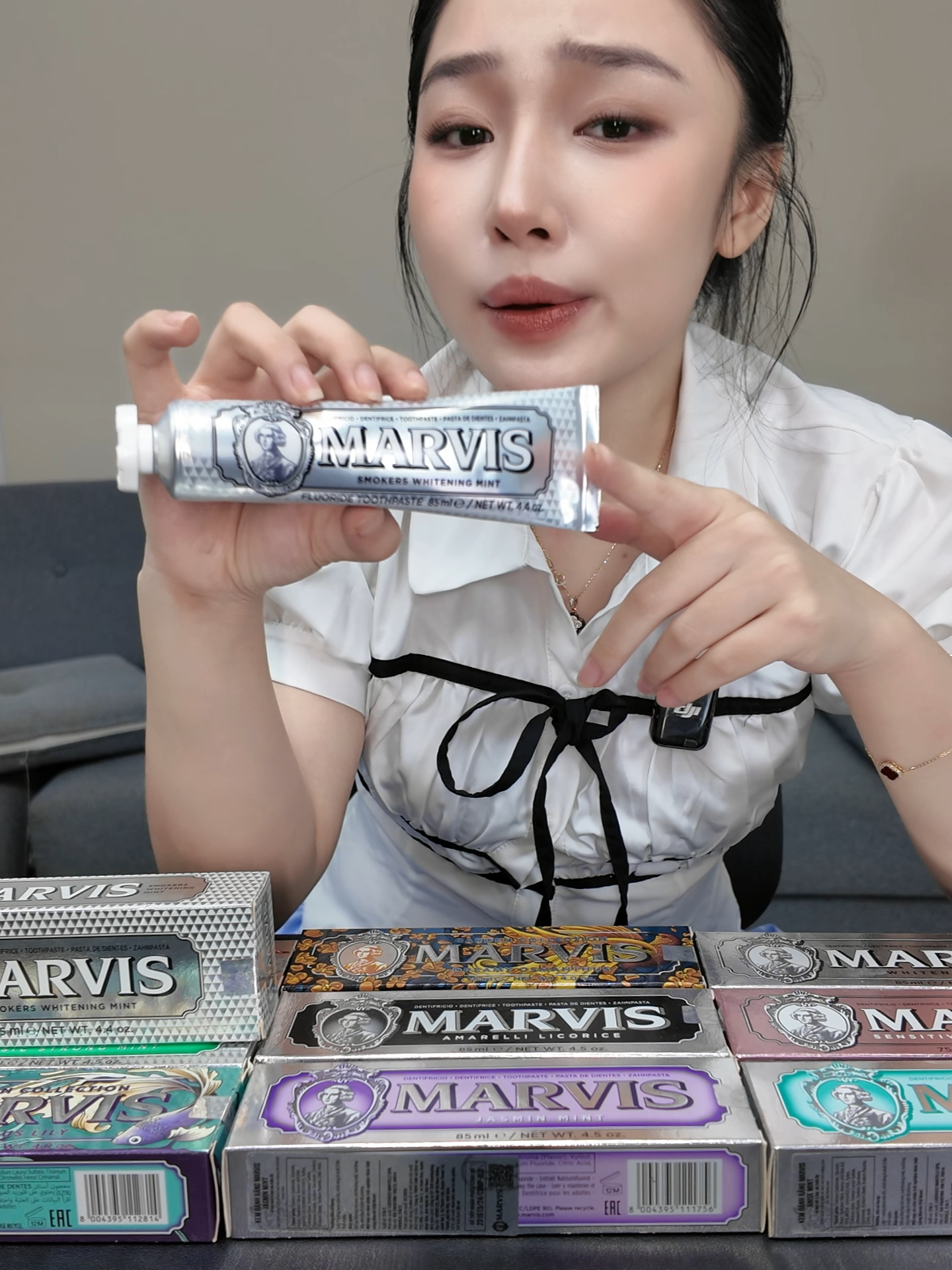Kem đánh răng Maris là loại nước hoa cho răng mà còn giúp sáng răng cực tốt nha anh em ơi @hoanhathuynhofficial #hoanhathuynhreaction #funnyvideos #vuicungtiktok #blanc #blancperfume #marvis #kemdanhrangmarvis #kemdanhrang #marvissmokerwhiteningmint #trangrang