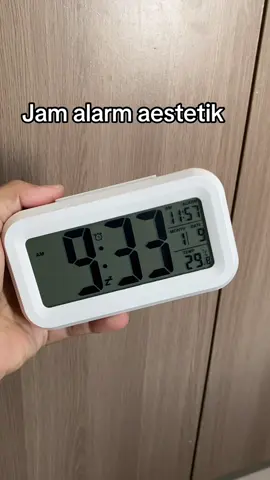 Jam alrm digital estetik buat meja kerja ataupun meja belajar buat hadiah juga cocok harganya muraj lagi 😁