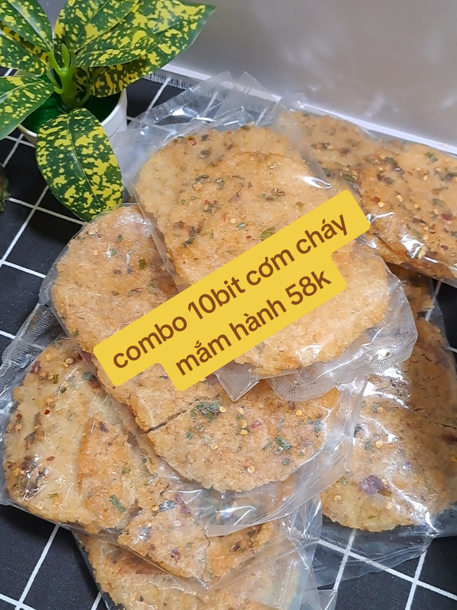 Combo 10 bịt cơm cháy mắm hành 58k miễn ship#comchay #anvat @MiMi Anh Anh👨‍👩‍👦 @MiMi Anh Anh👨‍👩‍👦 @MiMi Anh Anh👨‍👩‍👦 