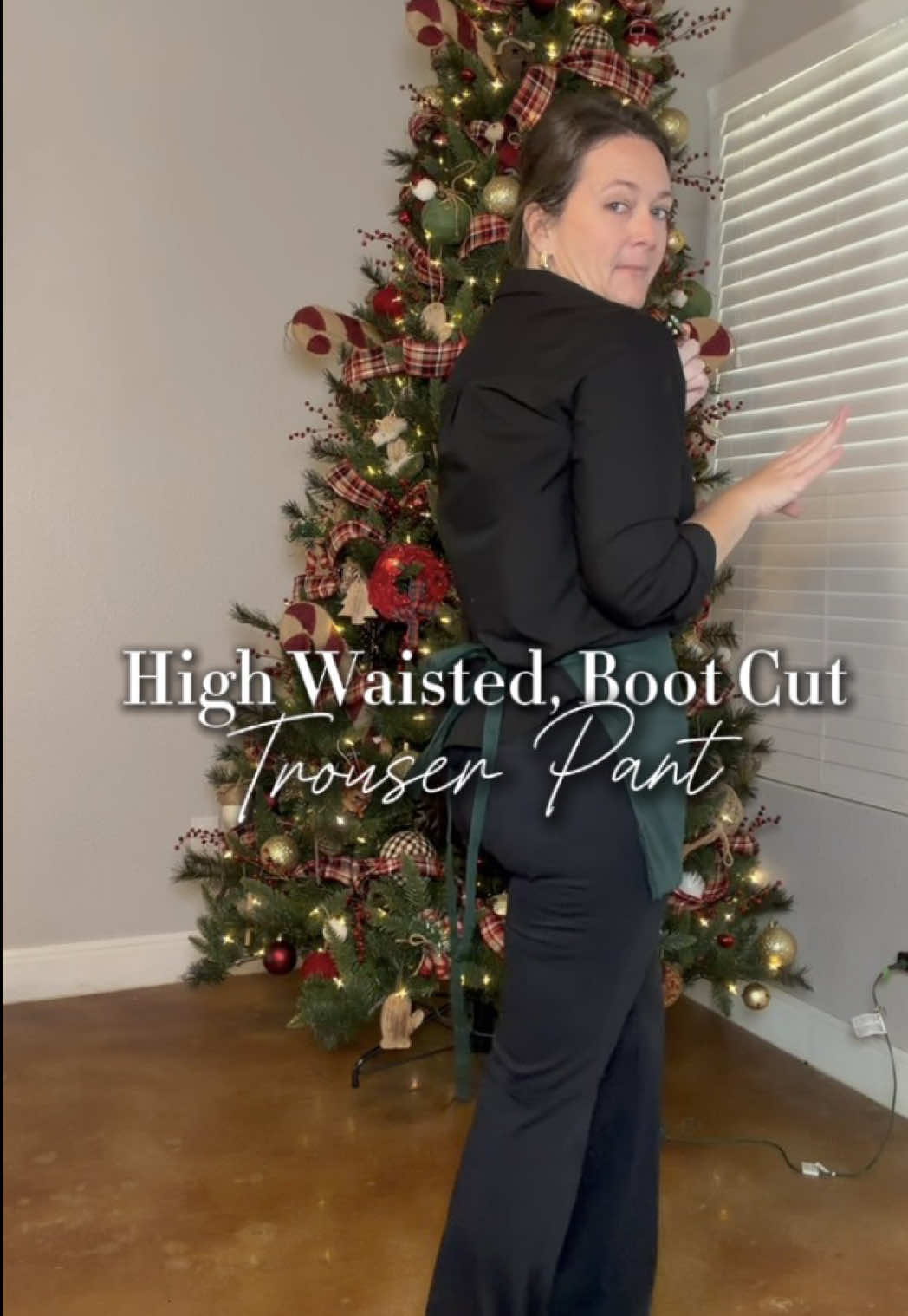 The most comfy and professional looking server pants. @Dlooda  #serverpants #server  #servermusthave  #dresspants  #trousers 