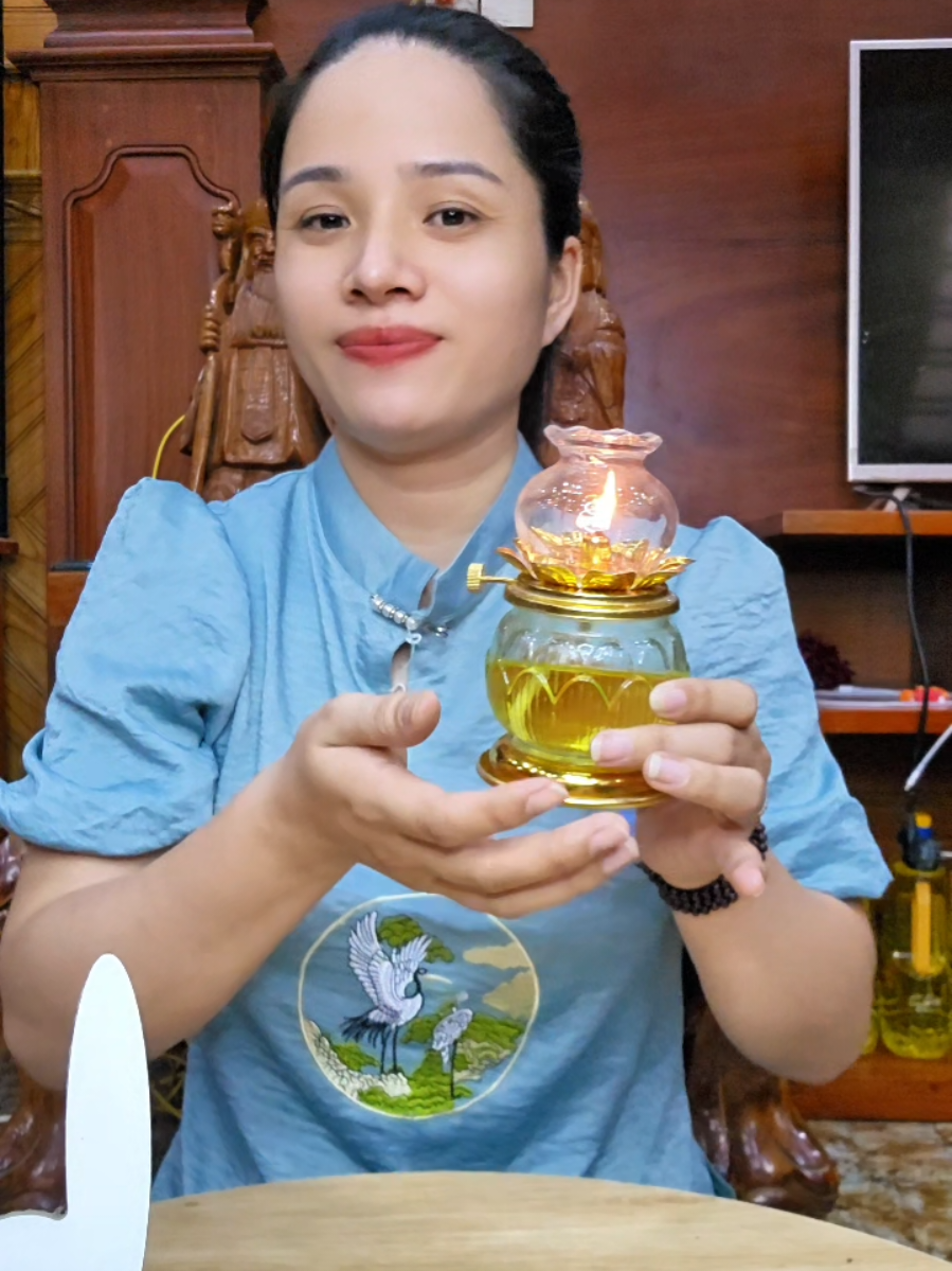 Đèn Dầu hoa sen dâng ban thờ #dentho#thuychiase #daudotden#daucattuongluuly #dauluulycattuong 