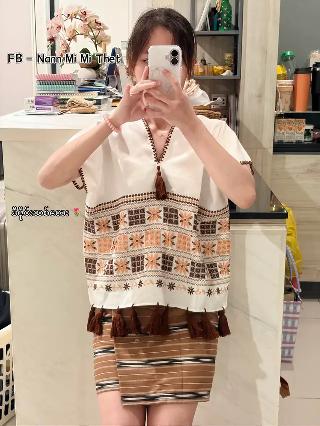 ဝမ်းဆက် - 750฿  အင်္ကျီ - 500฿  #ကရင်ရိုးရာအထည်အမျိုးမျိုးမှာယူလို့ရပါတယ် #nanmimithet #ကရင်အထည်ထိုင်းနိုင်ငံ #ကရင်နှစ်သစ်ကူးနေ့ကိုဆိုကြိုပါတယ် #Karendress 