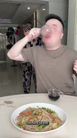 😂🤣Funny Husband And Wife Eating Show❤️💯| #dontunderreviewmyvideo #growmyaccount #foryoupage #trendingvideo #MDSRFOODIE    