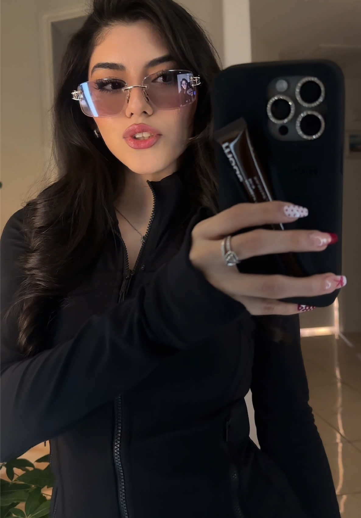 @Chamelo Inc. 🤌🏻 #sunglasses #chamelo #lipsync 