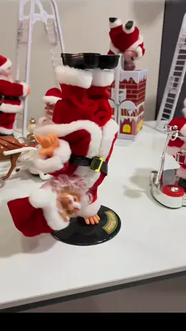 Đồ chơi dây leo ông già Noel chạy điện Trang trí Giáng sinh với nhạc và thang để vui chơi trong ngày lễ #dochoinoel #dochoigiangsinh #giangsinh #dochoichobe 