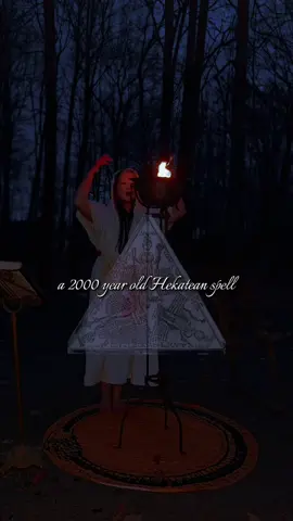 curse breaking with Ἑκάτη #Hekate #pgm #sorcery #goêteia #ritualmagic 
