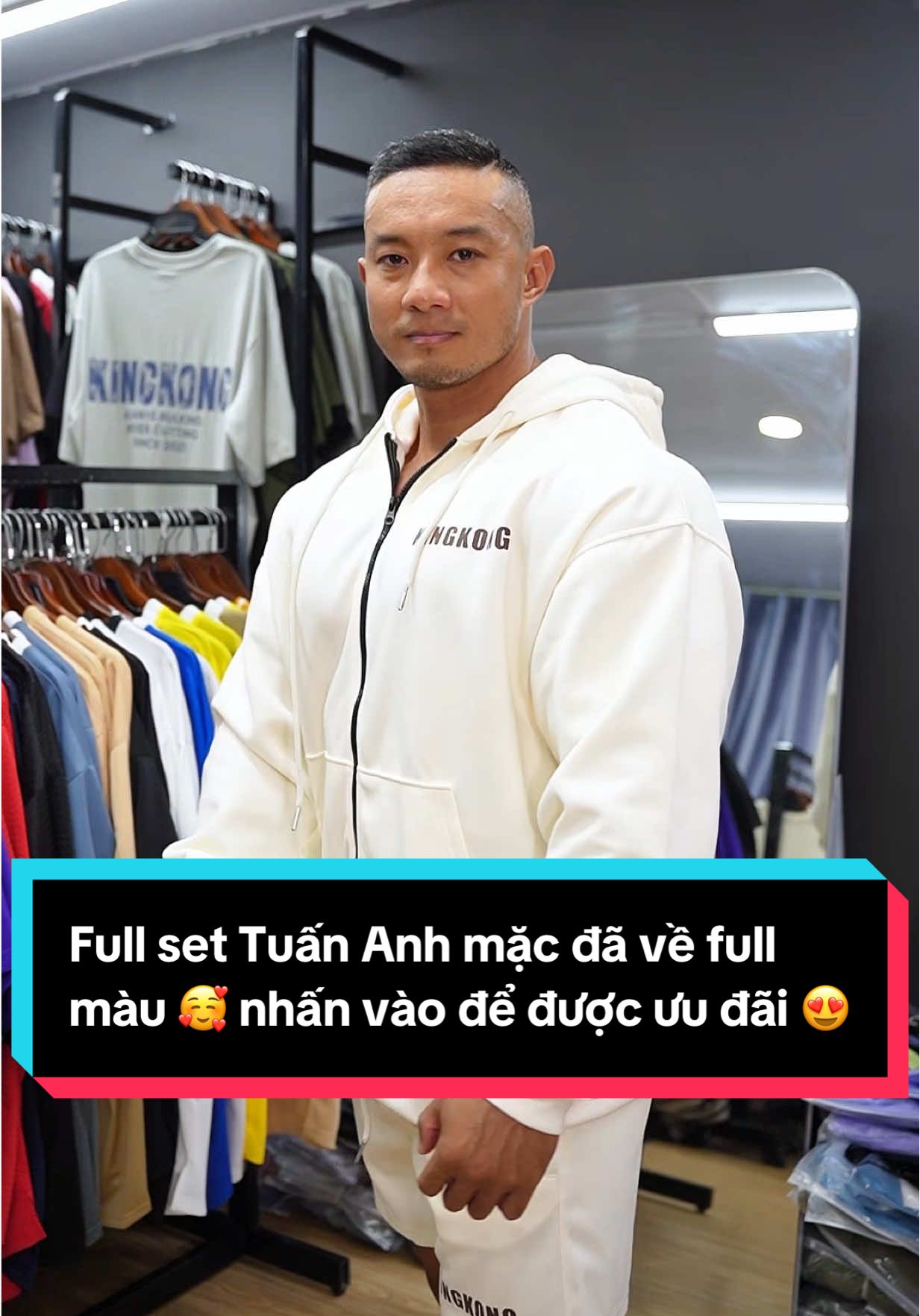 Full set KingKong áo khoác và quần short chưa tới 5xx 🐠 chất liệu mát mịn phù hợp cho mùa Đông năm nay 😍 @Bảo Kong Chúa #bảokongchúa #kingkongsportwear #dotapgymkingkong #quanaokingkong 