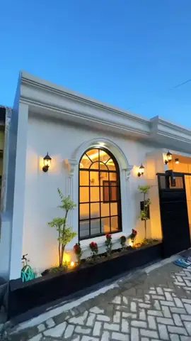 “Rumah estetik minimalis—setiap sudutnya dibuat simpel, rapi, dan penuh ketenangan. Tempat pulang yang selalu bikin hati nyaman.” #RumahEstetik #MinimalistHome #TerasMinimalis #DesainRumah #HunianNyaman 