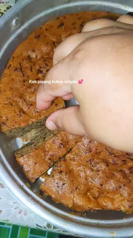 kalau niaga mesti laku ni 😉😅😅😘#kekpisang #kekkampung 