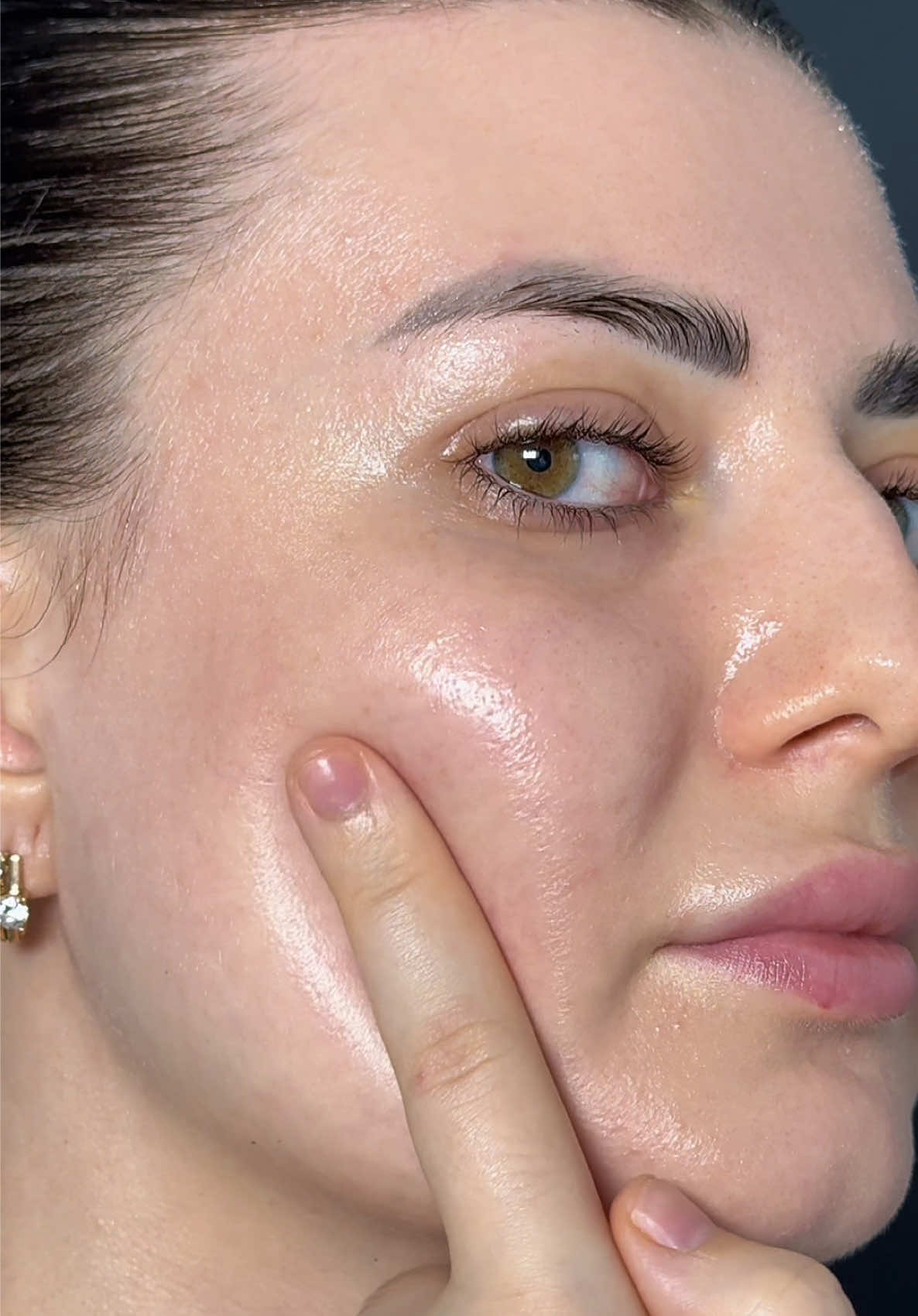 ✨ This serum honestly made my skin baby-smooth! The results are real — brighter, clearer, and so much more even 💛🧡♥️ #Purito #puritoTXAserum #koreanskincare #darkspots #glassskin @PURITO SEOUL 