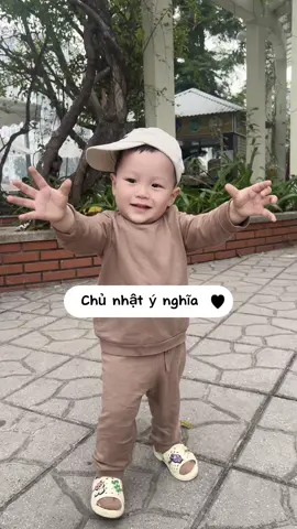 Mỗi tuần tôi sẽ dành ít nhất 1 ngày trong tuần để đưa con đi chơi và chuẩn bị những món ăn têu thích cho con...  Còn các bà thì sao, có giống tui khum?? #meuyenconkhoi #xuhuongtiktokkk #mevabe #bimsua  #andamtruyenthong 