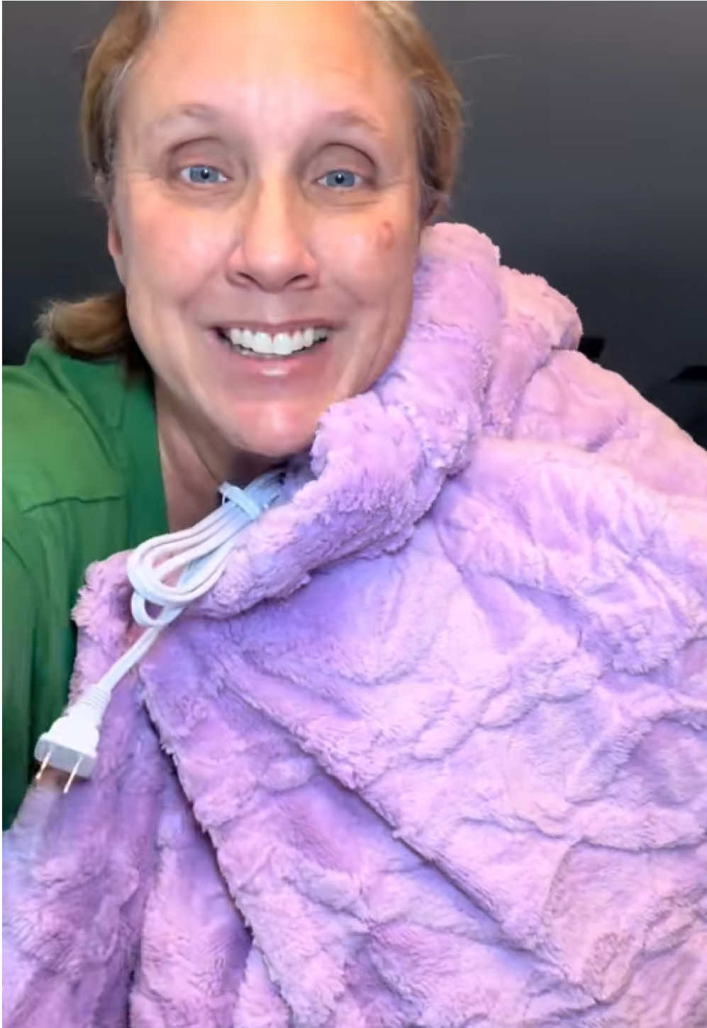 Heated blanket that's MASSIVE #heatedblanket #blanketlife #blanketseason #TikTokShopHolidayHauls #giftsforher