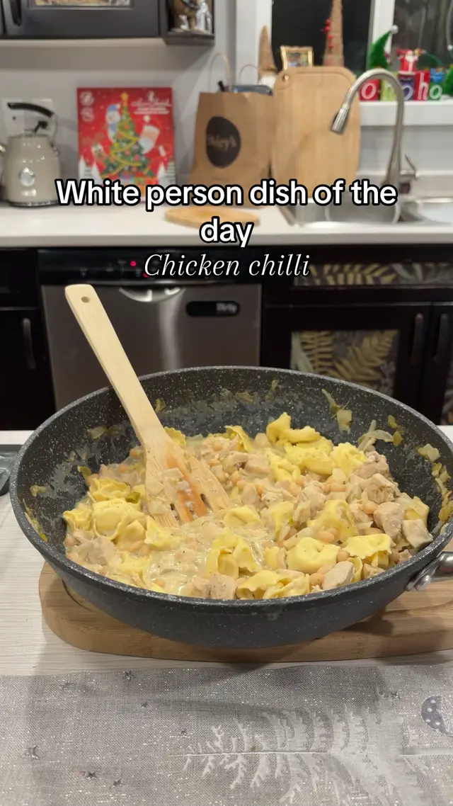 Never had but it’s actually pretty spankin good #bulkfoods #whitepeoplefood #chickenchilli #bussin 