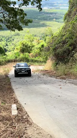 Mitsubishi Triton vs The Extreme Steep Slope, Girl Said Don’t Come | แฟนบอกว่าอย่ามาๆ! มิตซูไทรทันขึ้นเขาระเบิด อยากเช็คอินที่นี้ #slope #thailand #เขาระเบิด #steep #challenge
