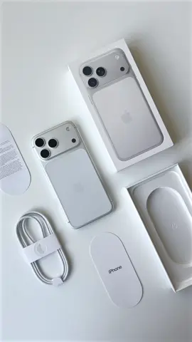 upgraded from my iphone 13 🙂‍↕️ #iphone17 #iphone17promax #unboxing #appleunboxing 