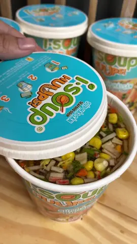 Đêm hôm đói bụng, sáng dậy trễ chưa kịp ăn sáng, xế đói bất chợt thì Combo 5 Ly súp ăn liền sấy thăng hoa Isoup đúng là cứu đói thần tốc. 5 ly có 5 loại súp Súp hải sản, súp gà táo đỏ, súp yến mạch, súp cá hồi, súp nấm tóc tiên đổi vị mỗi ngày không lo ngán #ancungtiktok #monngonmoingay #viensupanlien #suphaisan #xuhuonganngon 