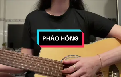 Nhưng trong cả thế giới ánh mắt em chỉ say người 😵‍💫 🎉 PHÁO HỒNG - Đạt Long Vinh | Thara cover 🎉 #phaohong #thara #guitarcover #coverguitar #xh 