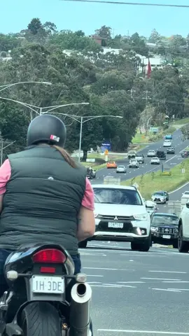 Wow that’s keen 😳 I have so many questions. Someone explain please  #bike #slippers #ponytail #wow #tiktok 