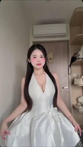 Thêm ẻm vào giỏ hàng @Linn&Co. 