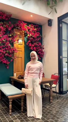 pants nya warna ivory yaa🩷  #OOTD #fyp #ootdhijab 