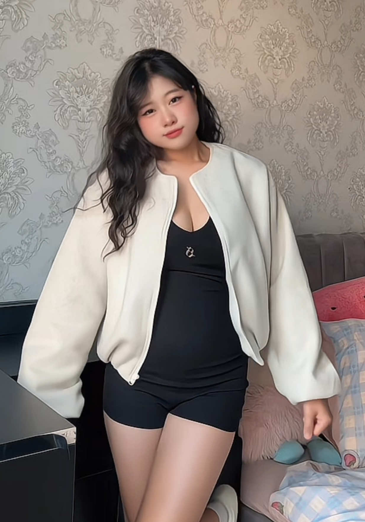 Sắp lạnh rồi sắm áo khoác dạ thuii #aokhoac #aokhoacnu #fyp #review #outfit 