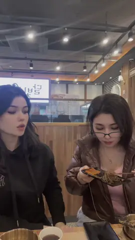 Kuztegmasin moldek yiysiz ekana 🤣🤣