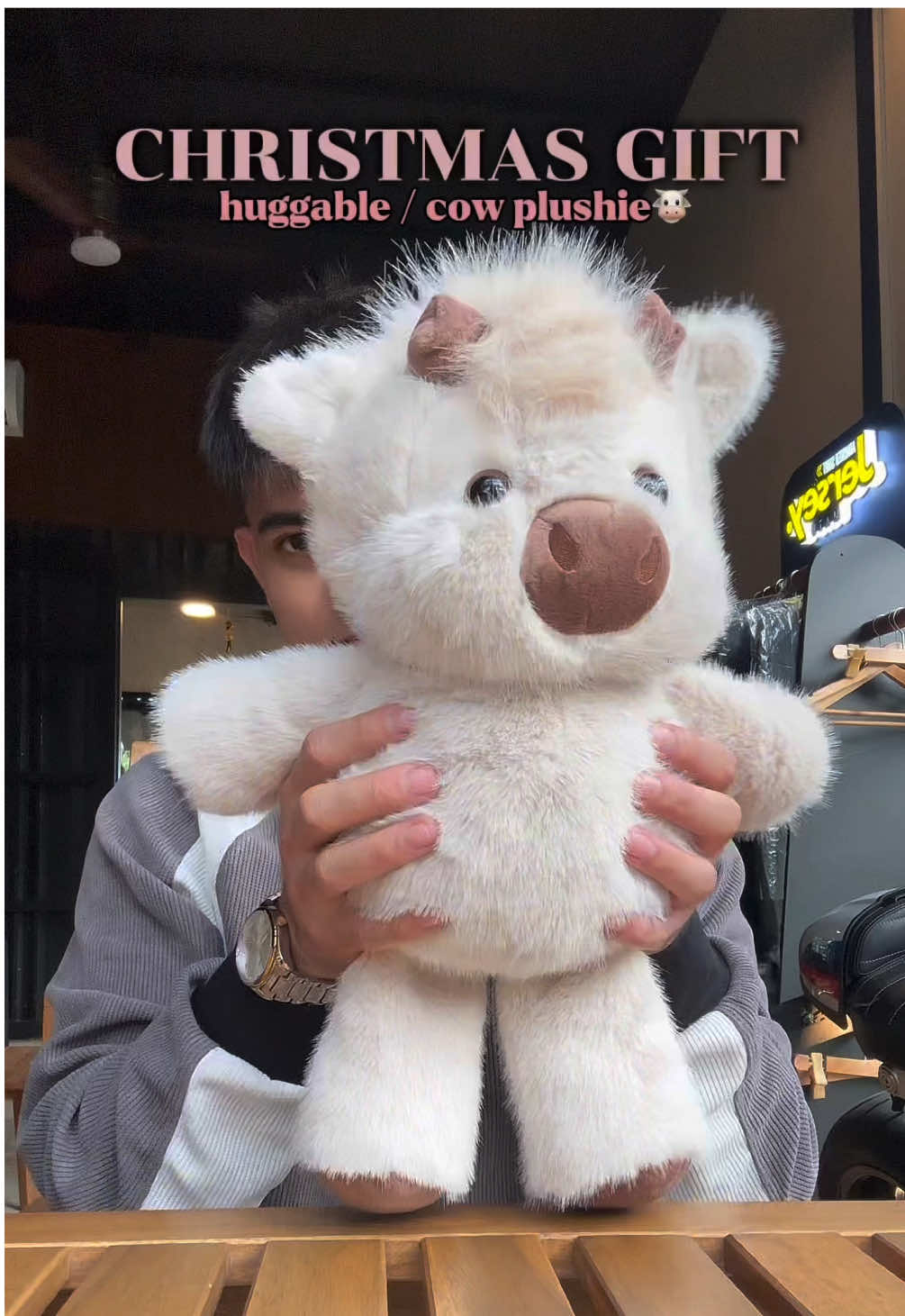 peefect gift ngayong christmas para sa mga gf niyo🥹🐮🥰#cutegiftideas #cowplushie #giftforgirlfriend #christmasgiftideas #plushies 