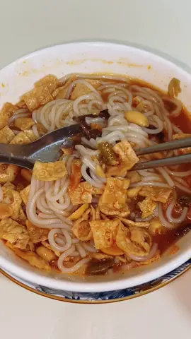 Lạnh thế này ăn bún ốc là chuẩn roài #xhhhhhhhhhhhhhhhhhhhhhhh #mukbang #xuhuongtiktok #viral #fyp 