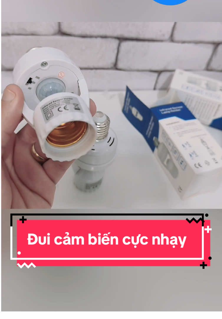Đui cảm biến E27 - nhỏ mà tiện lợi bất ngờ 👍 #duicambiene27 #duidencambien #duidenthongminh #duidencambienchuyendong #fyp 
