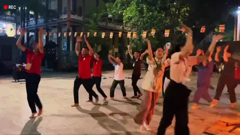Lửa trại 🔥một đêm khó quên.                                  Nhóm Thiện Nguyện Ước Mơ Tuổi Trẻ 🎉.                                                 #thiennguyenuocmotuoitre #xhhhhhhhhhhhhhhhhhhhhhhhhhhhhh 