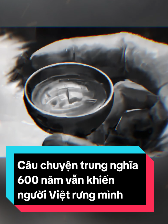 Lê Lợi và truyền thống “Lê Lai cứu chúa” gắn liền với khoảnh khắc sinh tử đầu khởi nghĩa Lam Sơn năm 1418, khi nghĩa quân bị bao vây tuyệt vọng và cái chết của Lê Lợi gần như chắc chắn. Trong tình thế ấy, Lê Lai đã tình nguyện khoác chiến bào, mang ấn kiếm cải trang thành thủ lĩnh, mở đường máu thu hút toàn bộ quân Minh, chấp nhận hy sinh để cứu chủ tướng và bảo toàn lực lượng. Nhờ hành động ấy, Lê Lợi thoát nạn, tiếp tục lãnh đạo khởi nghĩa đến ngày toàn thắng. Khi lên ngôi, ông lập lệ giỗ Lê Lai trước giỗ mình một ngày, biến sự hy sinh này thành biểu tượng trung nghĩa, tri ân và là truyền thống đạo đức – chính trị được tôn vinh suốt hàng thế kỷ. #TiktokAwardsVN #lichsuvietnam #vskhbookofficial8 #fyp #viral 