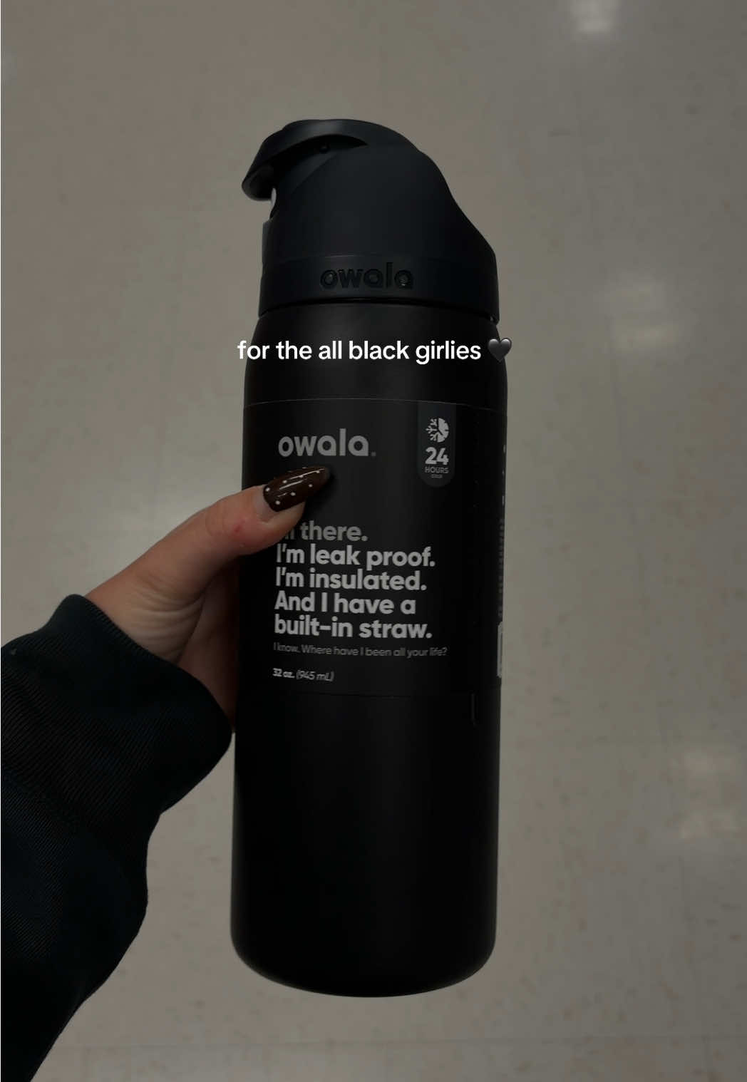 Owala understood the assignment 🖤 sold out in stores #owala #allblackeverything #owalawaterbottle #holidayhaul #blackwaterbottle 