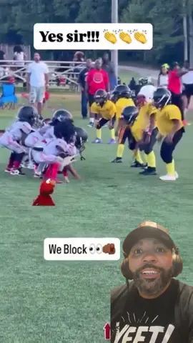 This Youth Football Team BLOCKS Like a College O-Line 😳💪🔥 #youthfootball #peeweefootball #tacklefootball #popwarnerfootball #footballcoach 