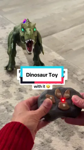 Fire breathing Dinosaur! #toys #remotecontroltoy 