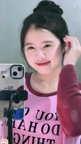 Nhìn như 16tủi