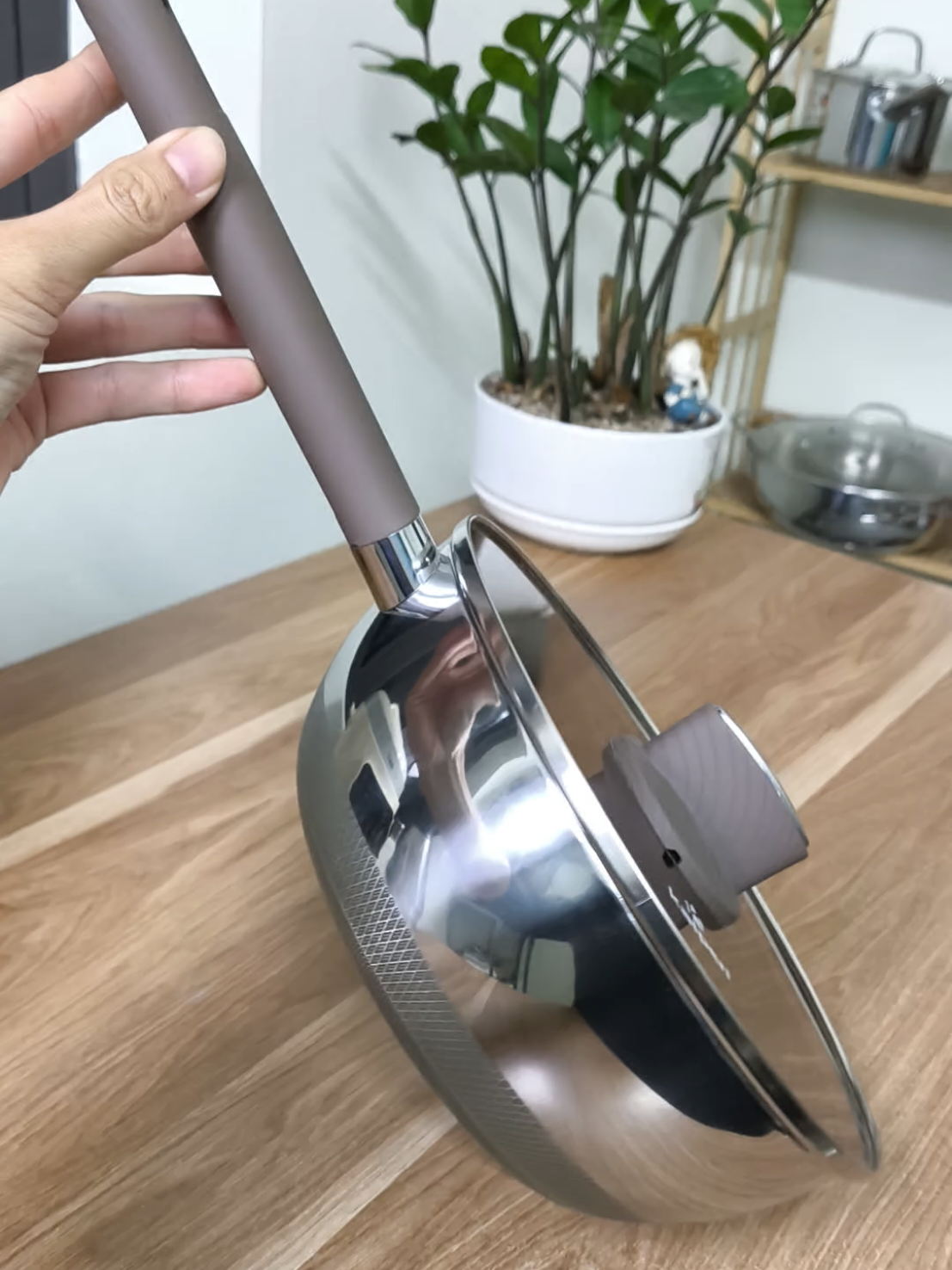 Chảo inox chống dính cao cấp Kalpen. Chảo có nắp kính. Chảo chống dính Nanotitanium siêu bền. Đun được bếp từ. #kalpen #chao#chaochongdinh#xuhuong#dobep