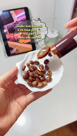 Ăn cứ bị cuốn ý, thơm mùi cà phê vỏ giòn nhân mềm tan chảy #keoongcaffe #keocaphe #keotet2026 #xh #viral 