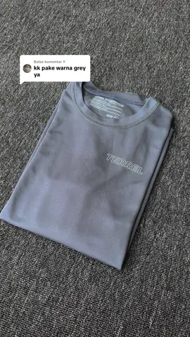 Membalas @Y Yap bener banget kak aku pake warna grey. Yang paling penting tetep quick dry. Karna pake baju quick dry pas hiking tuh sepenting itu 🥰 #belilokalaja #terrelsportswear 