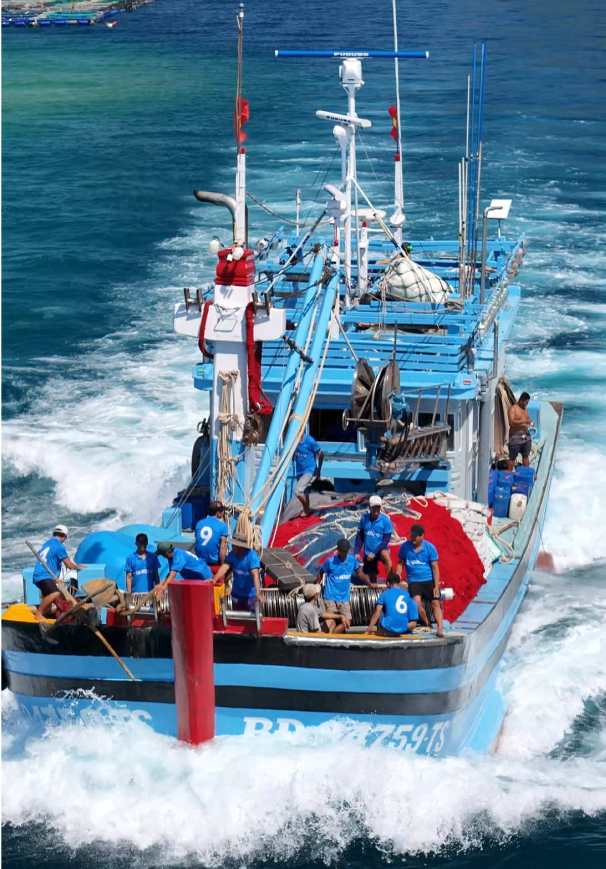 Sự uy lực và ngầu của tàu đánh cá siêu hiện đại chạy mở biển của ido BĐ 59#dânbiển #vrial #xuhuong 