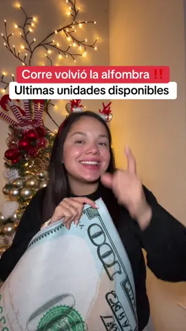 La alfombra del billete de $100 que transforma cualquier espacio al instante 💵✨ Perfecta para tu cuarto, tu oficina o la entrada… se ve moderna, divertida y hace que todo luzca más “wow”. Suave, fácil de limpiar y súper decorativa. Si te gusta lo diferente, esta es la pieza que cambia todo 🤍✨ 👩‍🦰 Mujeres +34 #aisoon  #BFCM #tiktokshopblackfriday #tiktokshopcybermonday #tiktokshopcreatorpicks Disclaimer: Este producto no garantiza resultados. Las promociones pueden cambiar en cualquier momento.