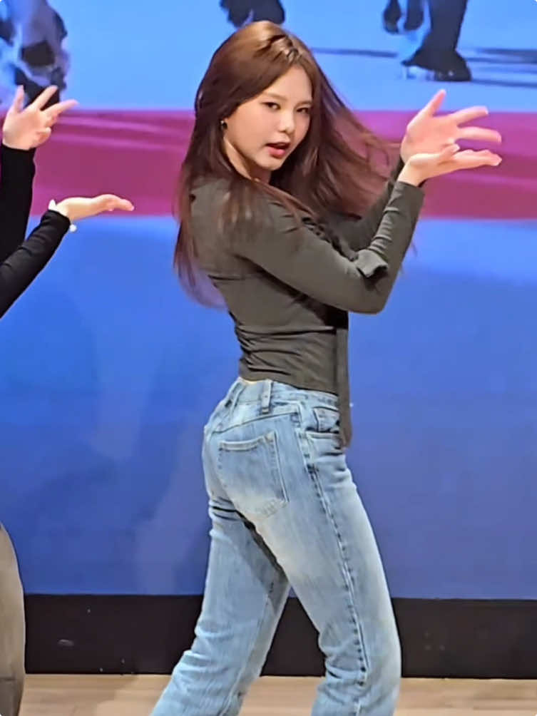 #LingLing #링링 #KIIRAS #키라스 