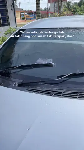 Kena ada wiper yang bagus lagi lagi time musim hujan