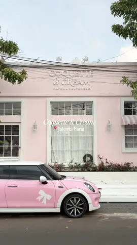 A real-life barbie house but make it saltbread and matcha cafe!! 🥐🍵 so proud of you @Mackenzie ⋆｡‧˚ʚ🍓ɞ˚‧｡⋆ @coquettencream 💗💗 Open for public 10 Desember ya guys!!  #cafejakbar #pinkcafe #jakbarplace #jakartaplace 