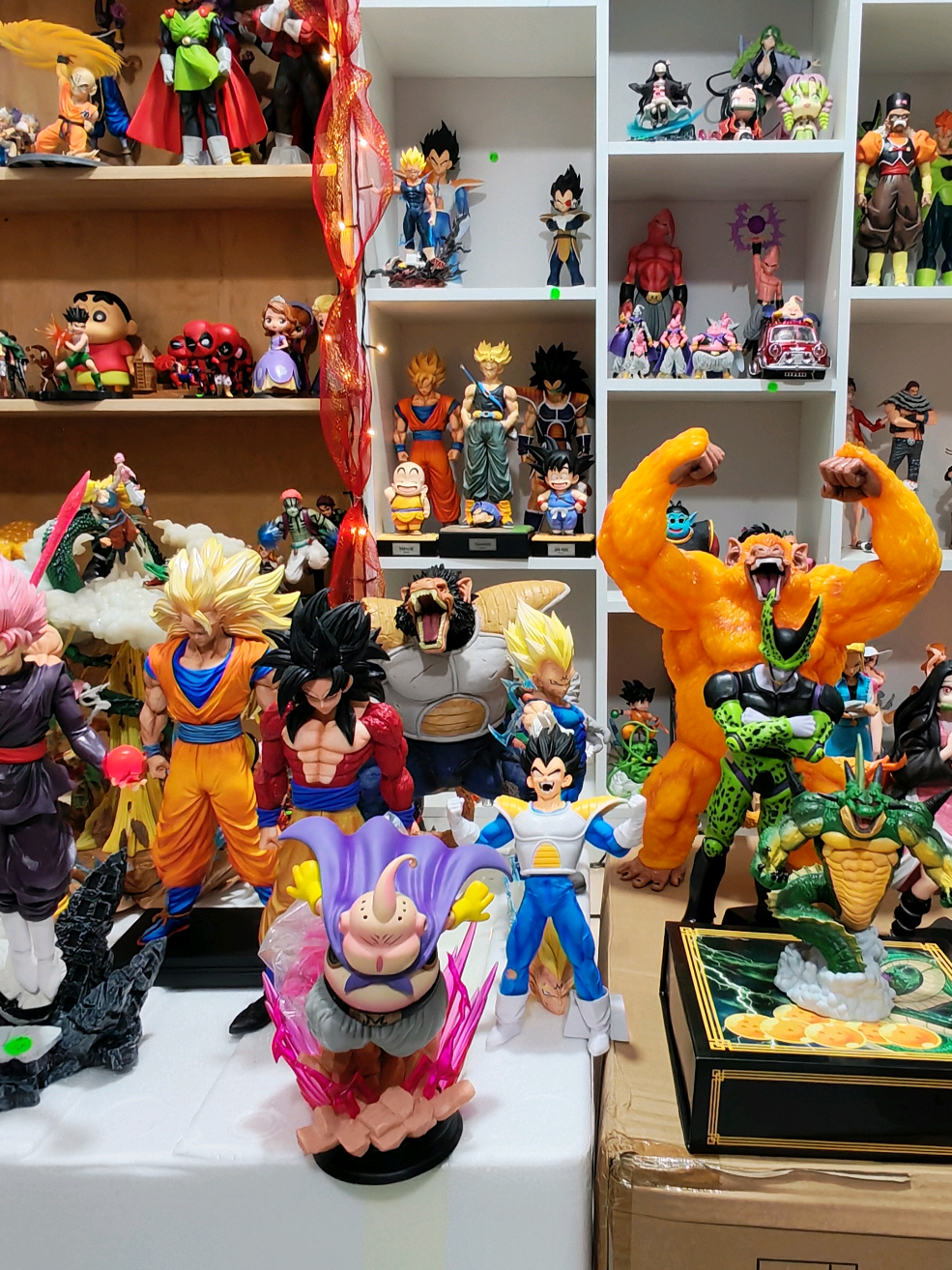 Realizamos una entrega personal para un querido cliente @FLOWERS ROUS Muchas gracias por la confianza y el apoyo en cada live 😎✌️ #ecuador #entrega #figurascoleccionables #anime #dragonball 