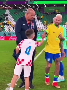 Neymar & the kids🥰🤩 #neymar #football #Soccer 